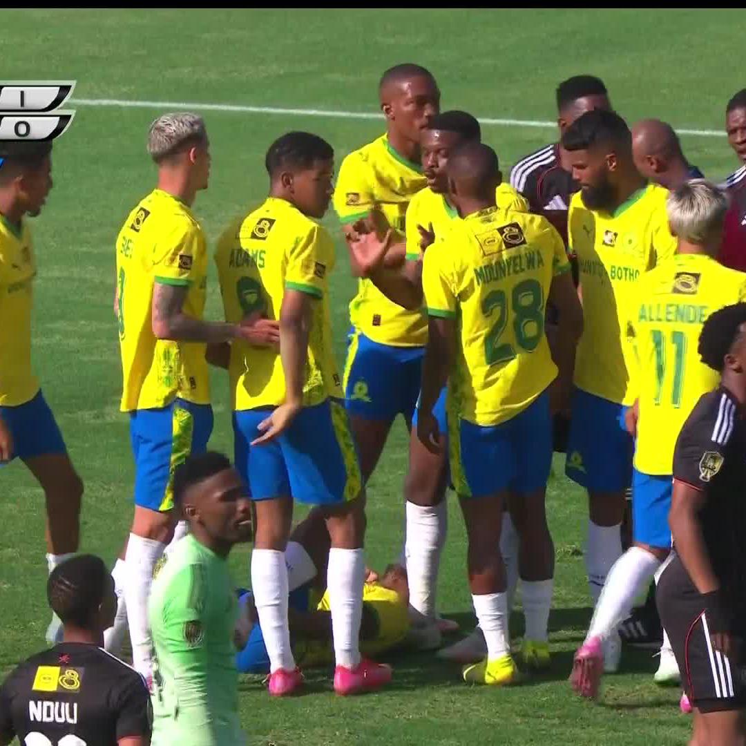 Rayners gets the rebound and taps it in 😤⚽ Masandawana have the upper-hand in this tie 👇 📺 Stream #MTN8 on DStv: