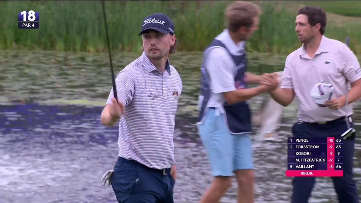 Birdie-birdie finish sees amateur Cameron Adam one off the lead!