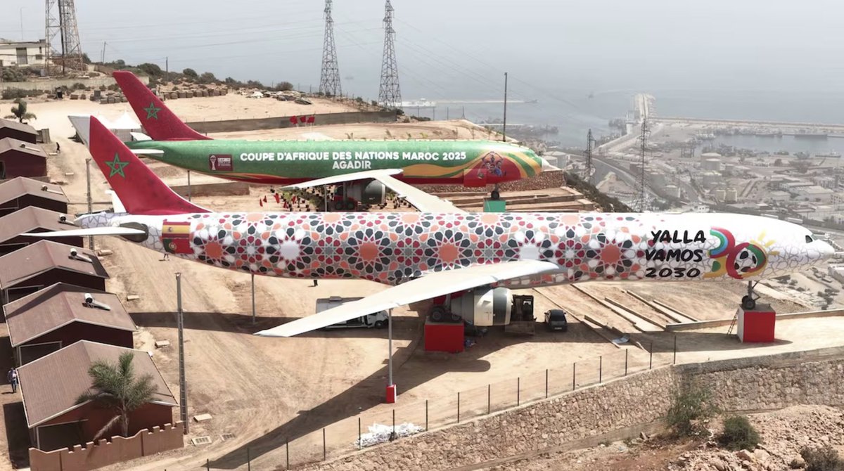 Un embarquement gourmand : deux avions bientôt transformés en restaurants à Agadir. L’un sera orné de zelliges 🇲🇦 et deviendra l’écrin de saveurs marocaines.