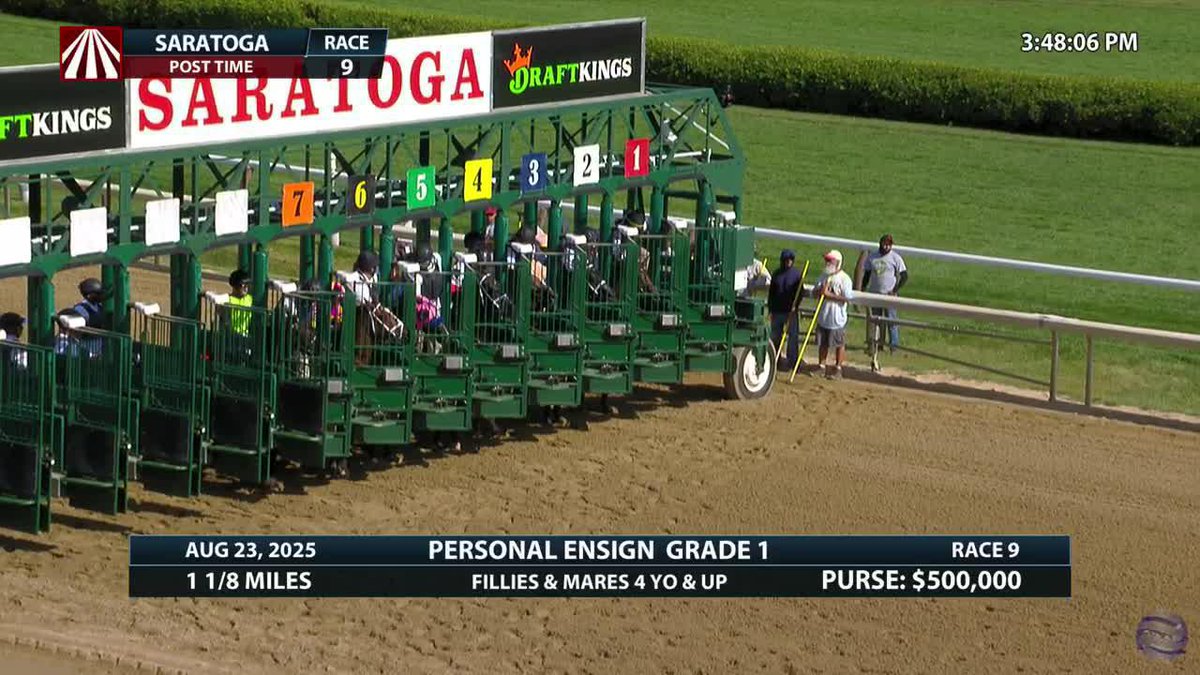 What a finish in the G1 Personal Ensign! 🏆 Thorpedo Anna gets the headbob over Dorth Vader! Brian Hernandez was aboard for trainer @kennymcpeek! 🐻✨
