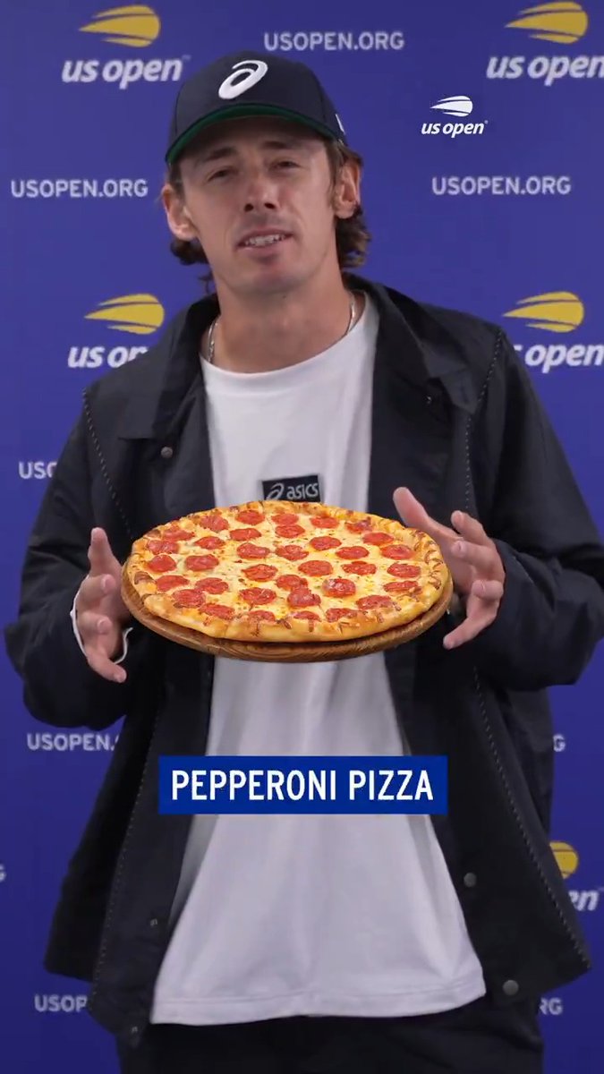 "What's the weirdest thing that you've ever thought about during a match?" Alex de Minaur: "The big pepperoni pizza I'm gonna have later that night" 😆🍕