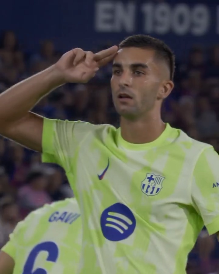 FERRAN TORRES. 🦈 #LALIGAHighlights | #VUELVELALIGA