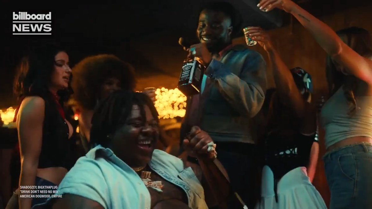 .BigXthaPlug🦍 on his friendship with Shaboozey. He chops it up at Max City BBQ, opening up about his time locked up, the making of the album, heartbreak & linking with Jelly Roll + so much more. Watch the full episode of Takes Us Out: