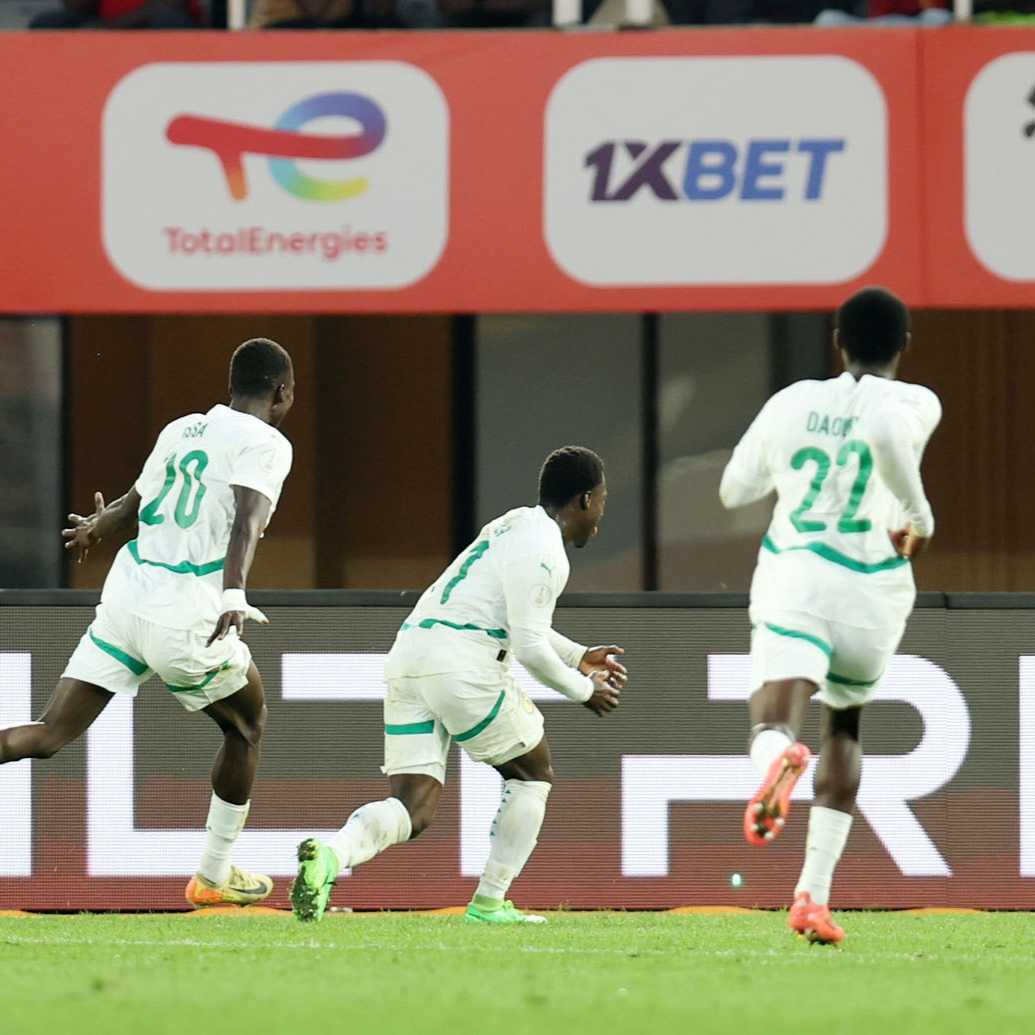 Oumar applied the killer touch to claim 1хBet #GoalOfTheDay. 🇸🇳 Purchase your #TotalEnergiesCHAN2024 tickets here 👉