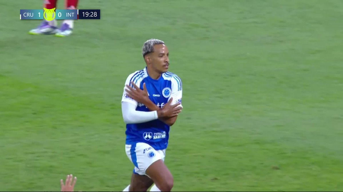 Matheus Pereira produces an OUTRAGEOUS finish! 🤯 A moment of brilliance from the Cruzeiro star to open the scoring against Internacional 🔵⚪