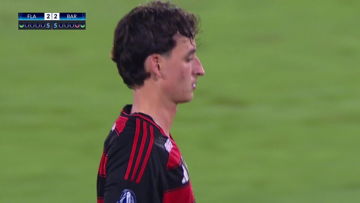 O FLAMENGO É BICAMPEÃO INTERCONTINENTAL SUB-20! 🏆🔴⚫ Depois de um empate heroico no último lance do jogo, o Rubro-Negro superou o Barcelona nos pênaltis para se tornar i maior campeão da competição. Confira o pênalti que consagrou o título!