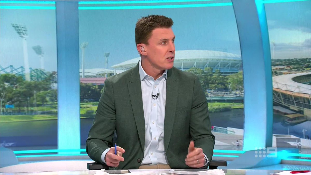 "I'm bringing Treloar in or playing Sanders. I'm not bringing Arthur Jones in." The panel previews the huge Dogs-Dockers clash, and unpacks Bevo's 'surprising' selection call. #9AFLSFS | Watch on Nine & 9Now 🖥️