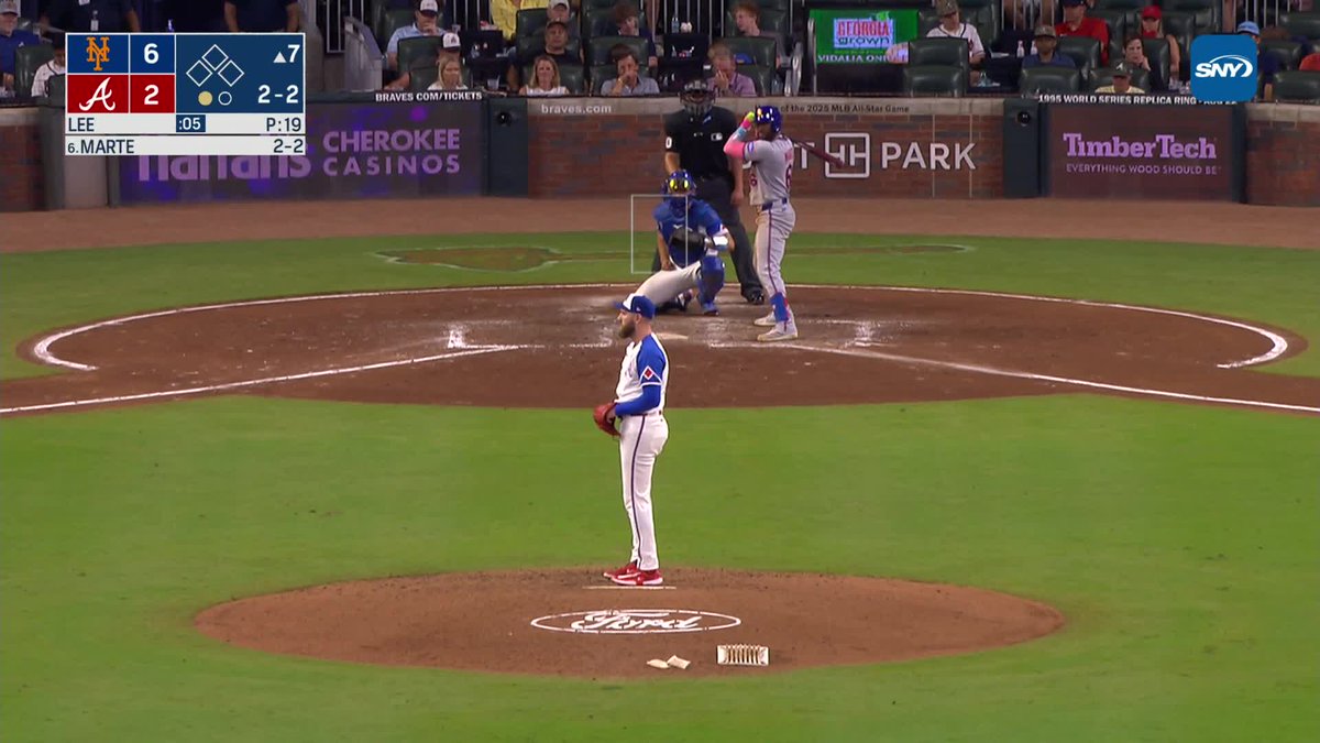 FROM SANTOOOOOOO DOMINGOOOOOOOOOO STARLING MARTE HITS THE METS' THIRD HOME RUN OF THE INNING!