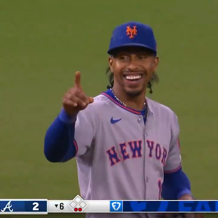 Francisco Lindor closed his eyes and robbed Ronald Acuña Jr. of a hit ... Acuña told Lindor not to hit it his way in right field 🤣