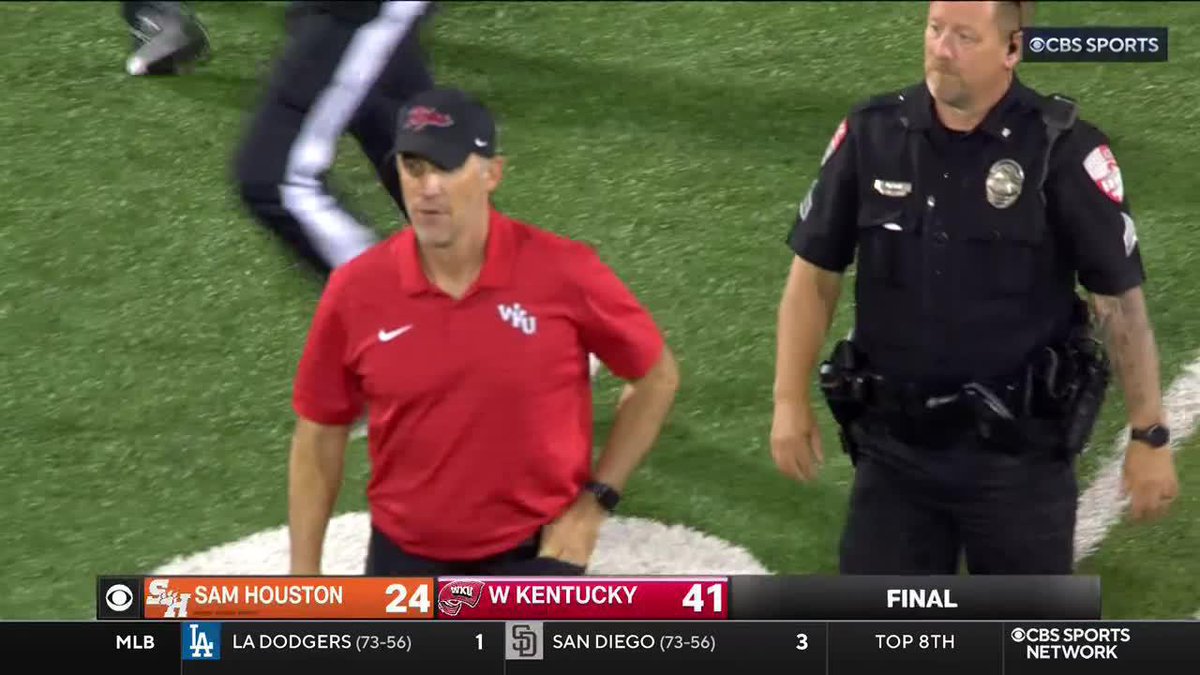 Maverick McIvor tonight: -33/51 -401 passing yards -3 passing touchdowns -1 rushing touchdown -0 interceptions -Win over C-USA opponent How do we feel about the new QB1?