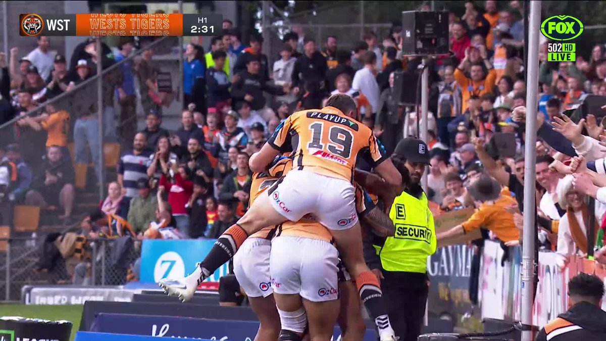 "It's the Tigers of '05!" 📺 Watch #NRLTigersCowboys on ch.502 or stream on Kayo: ✍️ BLOG: 🔢 MATCH CENTRE: