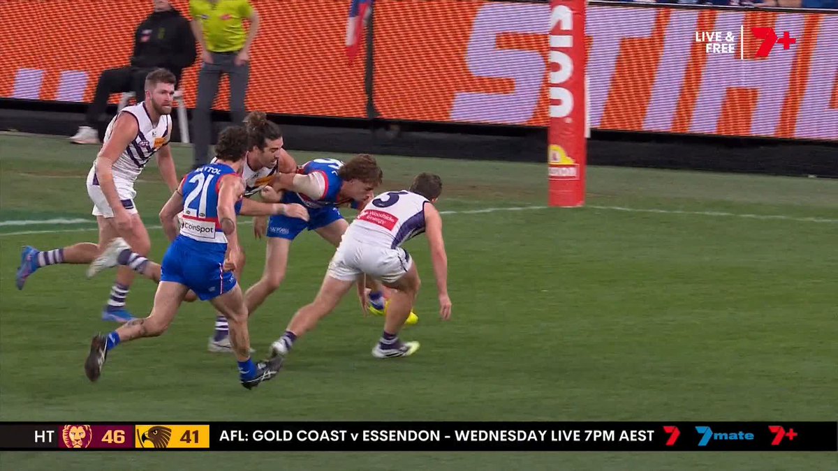 🗣️ "There is no surer thing in my life that (Caleb Serong) is playing..." Fair to say Hodgey doesn't think Serong has a case to worry about 😅