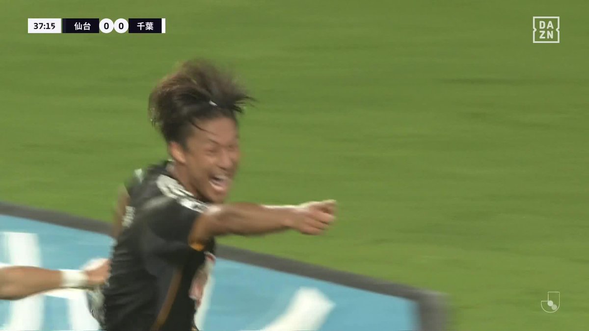 昇格PO圏内浮上へ幸先よく 高速クロスにドンピシャヘッド！ 武田英寿が今季2ゴール目⚽⚽ 🏆明治安田J2リーグ第27節 🆚 仙台×千葉 📺DAZNでLIVE配信中 #Jみようぜ #Jリーグ #だったらDAZN