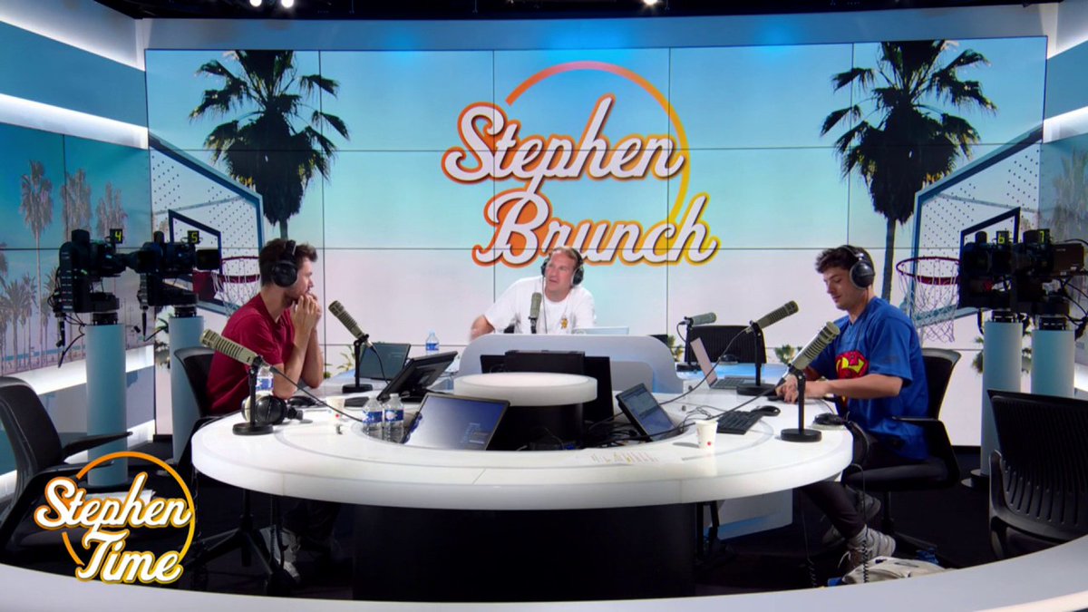 🎙 Nicolas Batum : "Aller en quarts de finale, c'est déjà très bien, et à partir des quarts, tout peut arriver." 🏀 Médaillé d'argent lors des JO de Paris, Nicolas Batum donne ses attentes pour les Bleus lors du prochain Euro dans le Stephen Brunch.