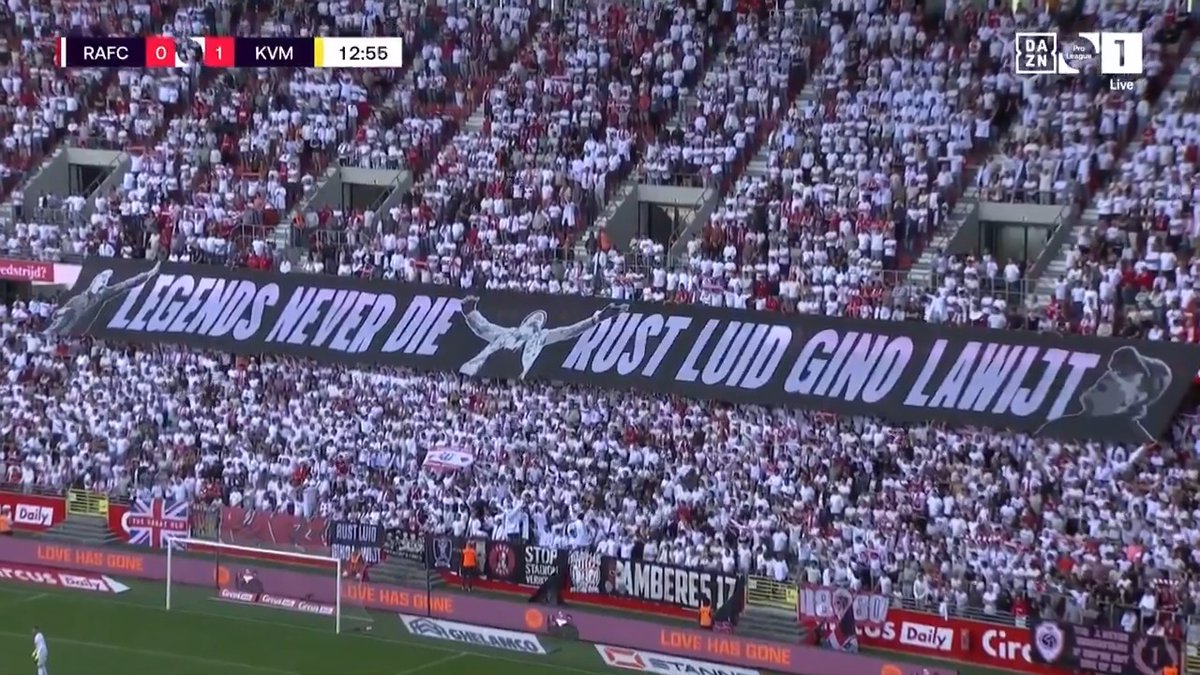 🕊️ | De Bosuil kleurt wit als eerbetoon aan de overleden Royal Antwerp FC-supporter Gino. 👏🤍 #ANTKVM