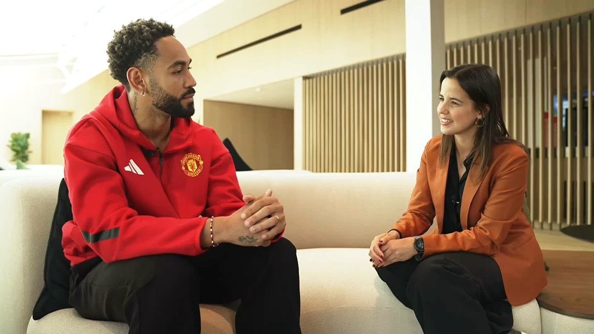 🗣️ "He wished to play here" Matheus Cunha reveals what Ronaldinho told him when he joined for Manchester United 👀