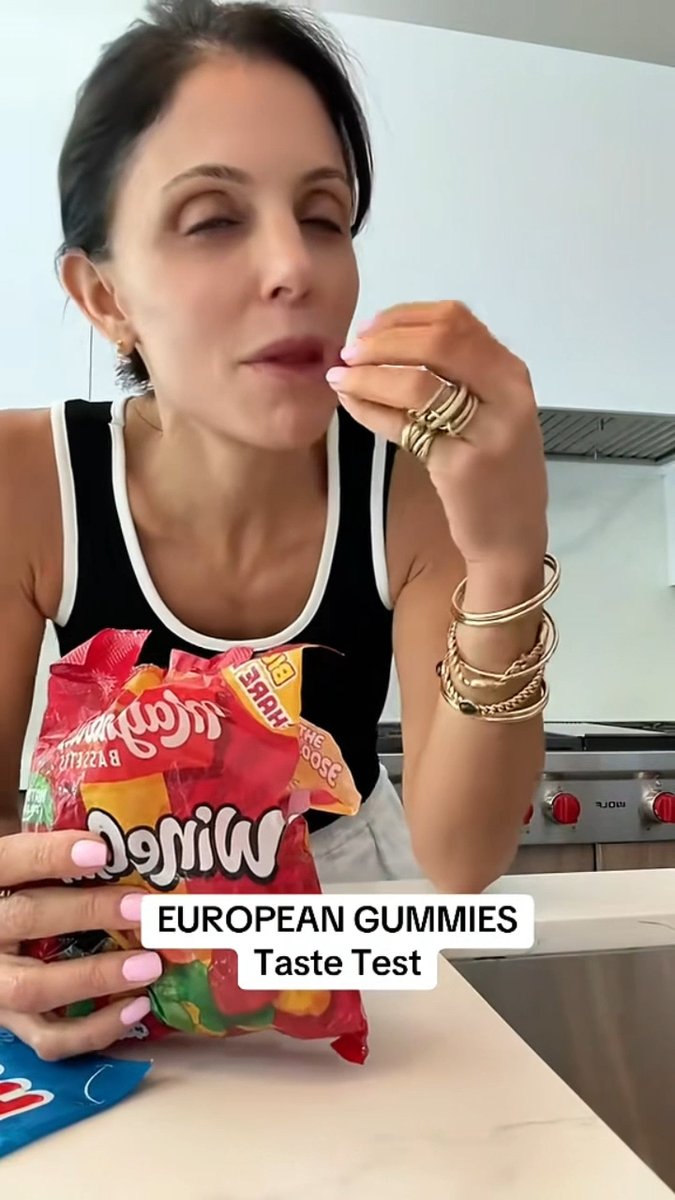 Davoon ๐ญ๐ฌ#tastetest #candy #european #gummy #bethennymademetryit
