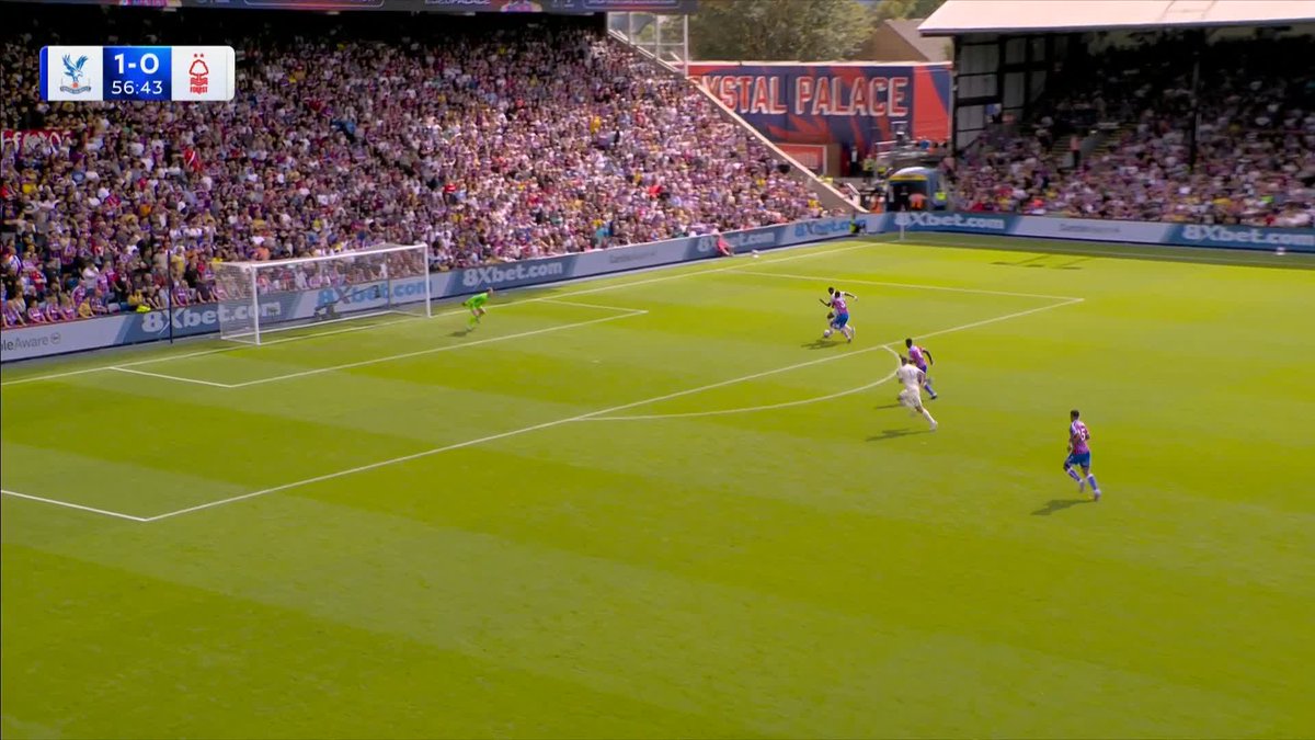 Callum Hudson-Odoi levels for Forest! That assist from Dan Ndoye 😍
