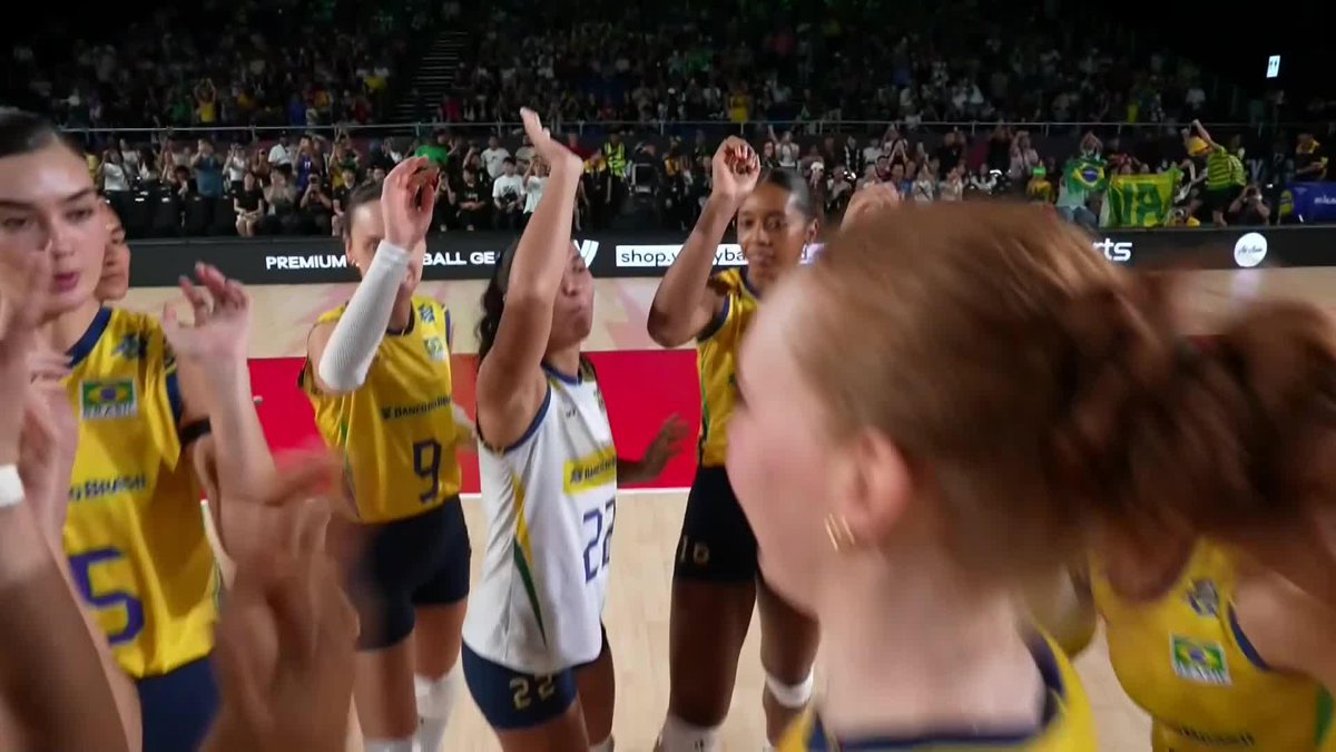 #Thailand2025: BRAZIL ๐ง๐ท COMPLETES THE COMEBACK! ๐๐๐ฅ From 0-2 down to a 3-2 win over France ๐ซ๐ท, what a turnaround in Chiang Mai ๐น๐ญ! ๐ ๐น Highlights coming soon โ stay tuned! ๐บ Replay on VBTV: #Volleyball #Volei #WWCH #ElectrifyingThailand