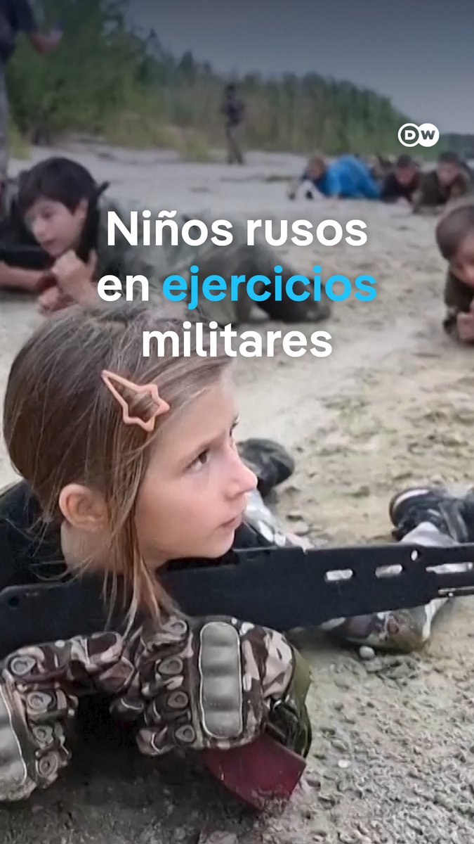 Agrupación político-militar entrena a #niños y #niñas rusos de entre 8 a 17 años para la guerra Menores participan de ejercicios militares con #armas reales y réplicas. Críticos afirman que se trata de una forma de #adoctrinamiento y propaganda. Hay reportes de que Ucrania también realiza este tipo de formación con niños. /tg