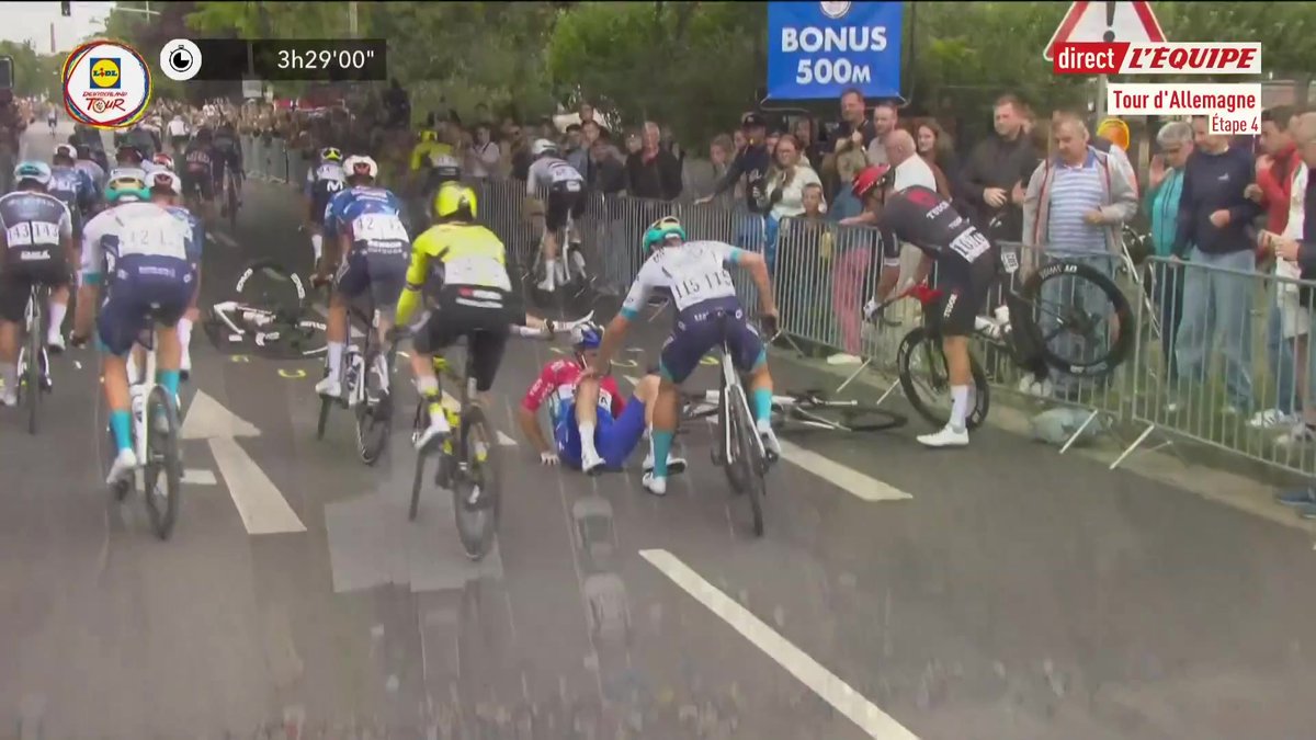 Matthew Brennan remporte la 4e étape du Tour d’Allemagne, marquée par une chute de Danny van Poppel à quelques mètres de l’arrivée ! #lequipeVELO