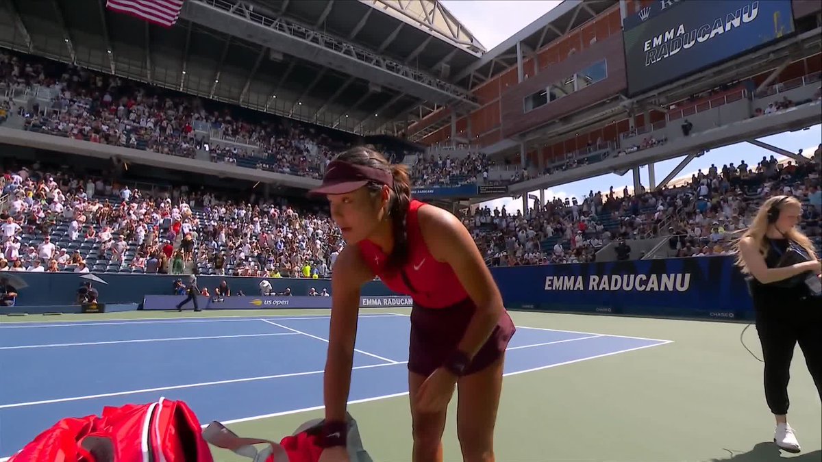 Emma Raducanu storms into the second round of the US Open with an impressive 6-1, 6-2 opening win against Ena Shibahara 🚨