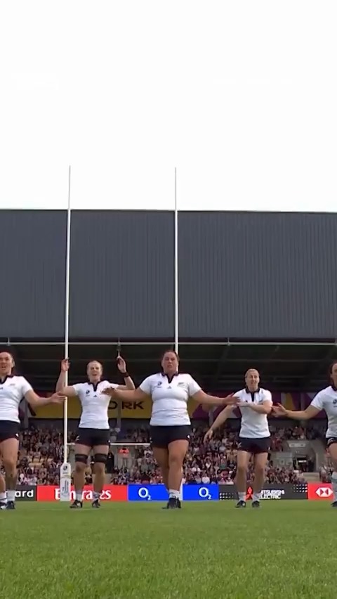 Love to see it! 👏👏 New Zealand bring out the Haka ahead of kick-off vs Spain in their Women's Rugby World Cup tie!