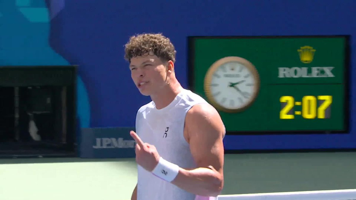 Entering the US Open as a top 10 player for the first time, Ben Shelton starts off with a confident 6-3 6-2 6-4 win vs Buse!