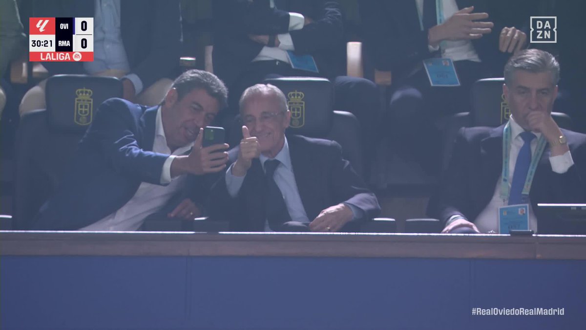 "Oye, que estoy aquí con Florentino" 😂 #LALIGAenDAZN ⚽