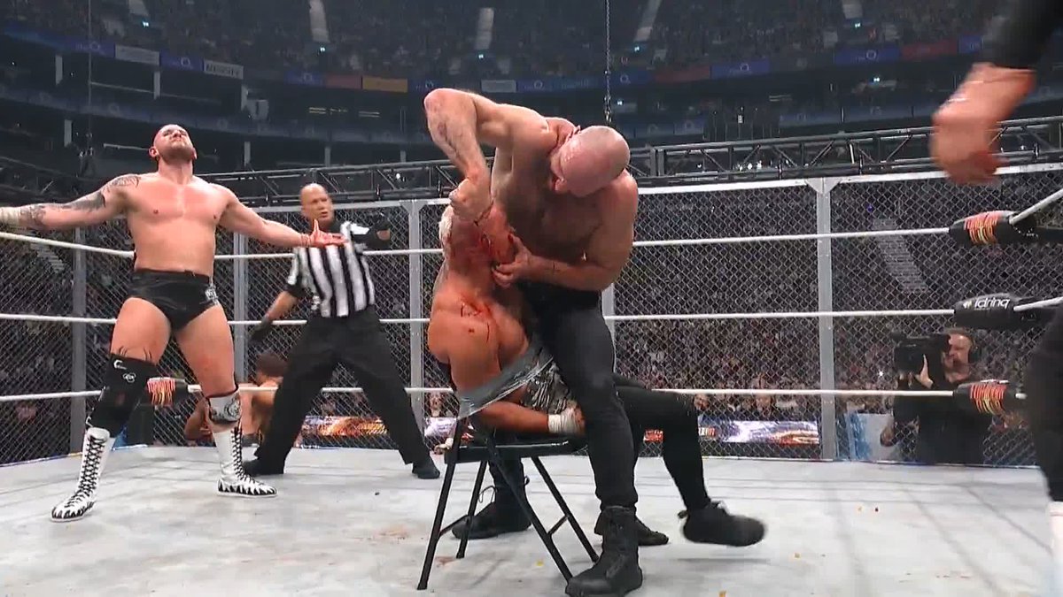 When it’s lights out… it’s LIGHTS OUT! Watch #ForbiddenDoor on PPV right now!