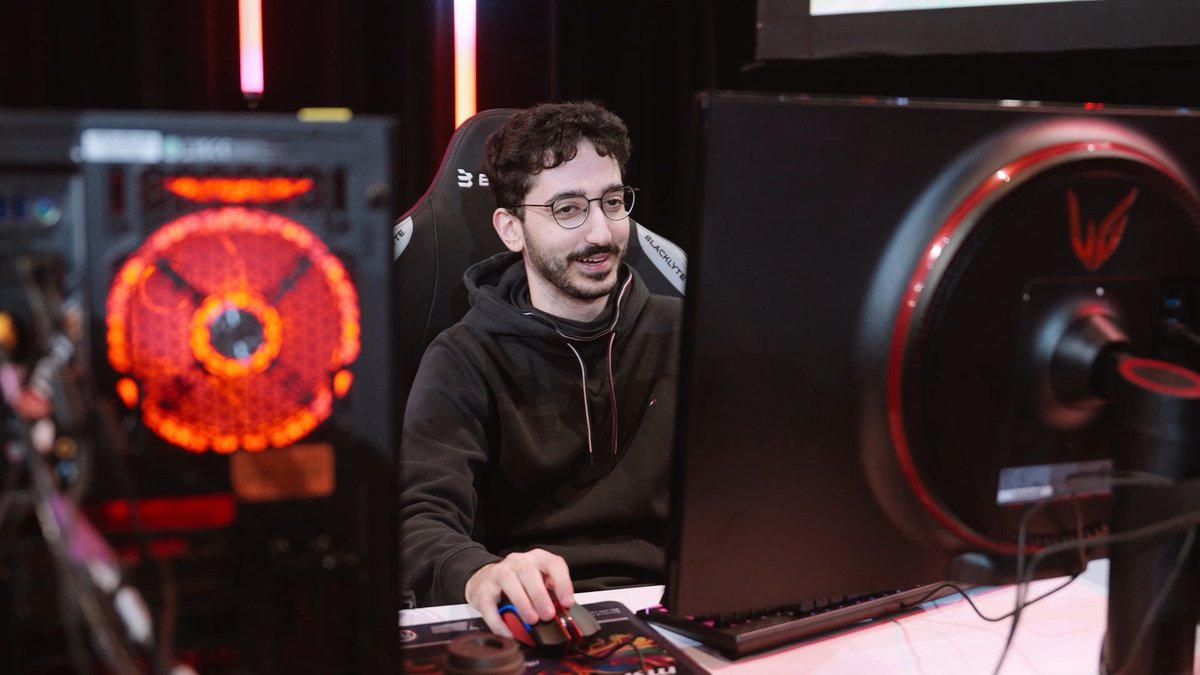 We're beyond honored to do our part, and help @Quest2Conquer raise $50k for their quest to conquer cancer! Thank you to the dedicated fans and streamers who made it all possible, and great job in your 1v1s! Viper