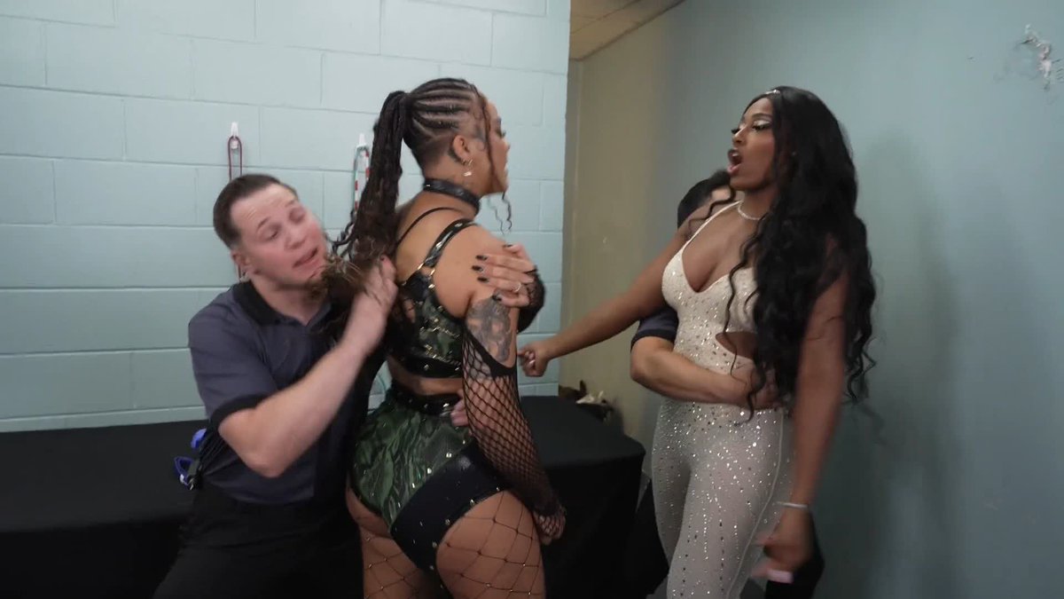 This got INTENSE! 😳 𝙹 and Lash Legend just got into it backstage...