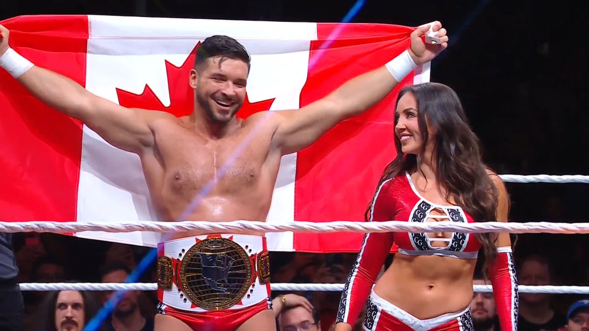 Team Canada has arrived to Heatwave! 🇨🇦 CHELSEA GREEN “All Ego” Ethan Page