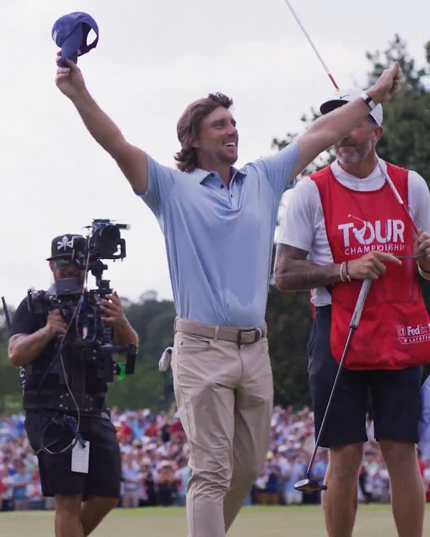 Tommy's first moments as a FedExCup champion ❤️ #WinnersWalk presented by FedEx