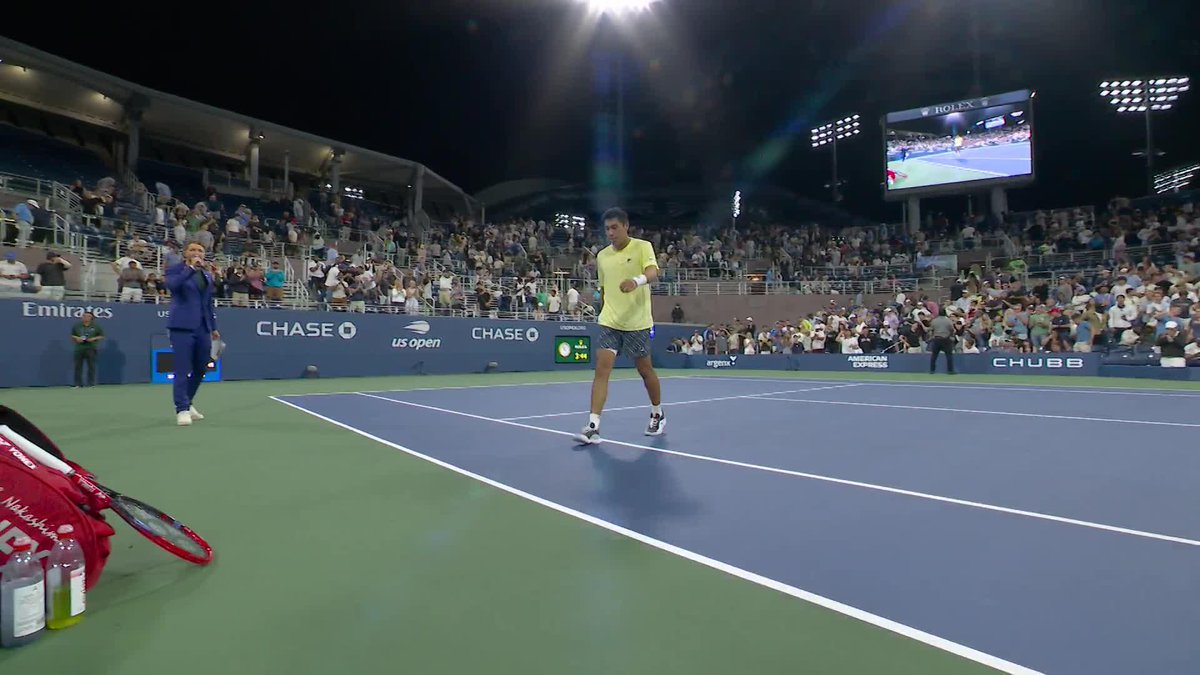 Grand drama at Grandstand! Brandon Nakashima survives a wild five-setter against the qualifier Jesper de Jong.
