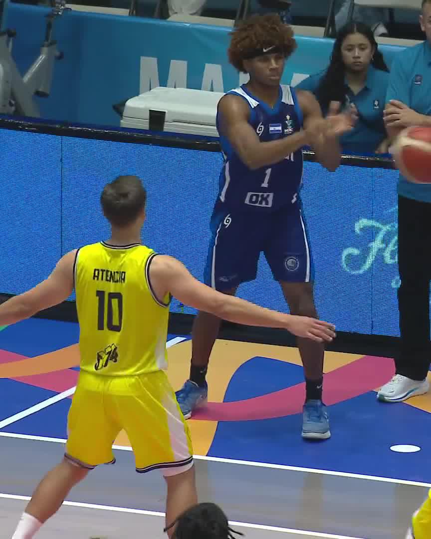 Tremenda exhibición de Norchad OMIER en la derrota de Nicaragua ante Colombia. 30 puntos (11/12 T2, 1/2 T3, 5/7 TL) 20 rebotes 48 de valoración Monstruoso.
