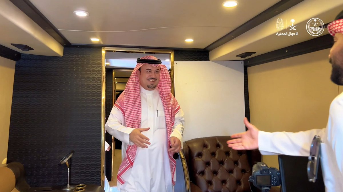 🎥 | #الأحوال_المدنية بمنطقة حائل تشارك ضمن مبادرة قافلة التنمية الرقمية بالمنطقة .