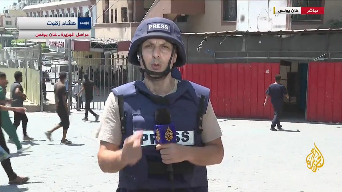 مراسل #الجزيرة هشام زقوت: مصور #الجزيرة محمد سلامة كان يؤجل حفل زفافه على خطيبته الصحفية هالة عصفور على أمل أن تكون هناك تهدئة أو وقف لإطلاق النار لكنه زف إلى السماء #حرب_غزة #الأخبار