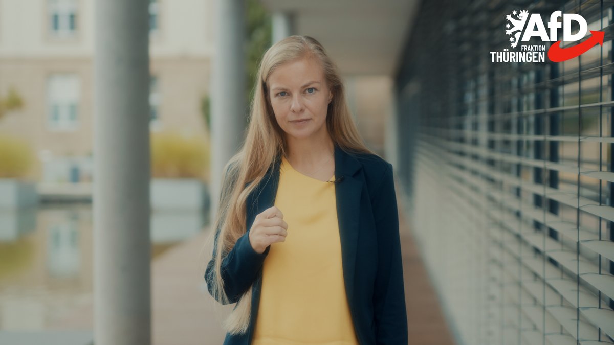 Der erste Tag im Corona-Untersuchungsausschuss hat gezeigt, wie wichtig unsere Oppositionsarbeit ist. 💪🏻 Die damalige Präsidentin der Landesärztekammer konnte sich nicht an konkrete Gesprächsinhalte mit dem Gesundheitsministerium erinnern. Stattdessen sprach sie über Ebola - ohne Konkretes über die Sterblichkeitsraten von Ebola und Corona zu wissen. So kann Aufklärung nicht funktionieren. ➡️ Wir bleiben dran und stellen weiter kritische Fragen – für echte Transparenz und Fakten.