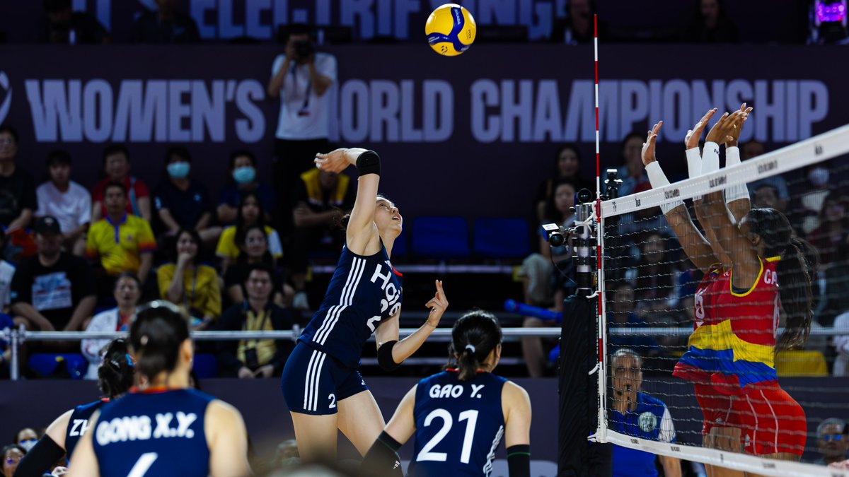 #Thailand2025: Colombia 🇨🇴 fought hard, but favorites China 🇨🇳 took the win 3-1! 💥 📺 Watch the replay on VBTV: 🛍️ Grab your World Champs Merch now: 🏐 #WWCH #Volleyball #ElectrifyingThailand