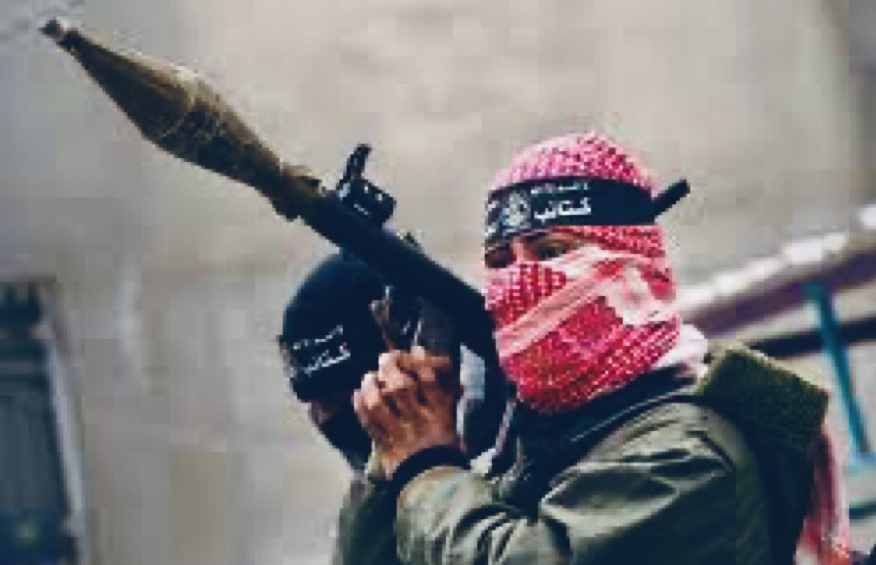 Flashback: CNN host shocked by Gazan medic carrying an RPG into a hospital where Hamas headquarters is located.