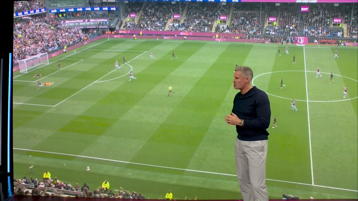 "It was fantastic for Burnley to get off the mark" 👏 Jamie Carragher breaks down Burnley's second goal against Sunderland 🔎