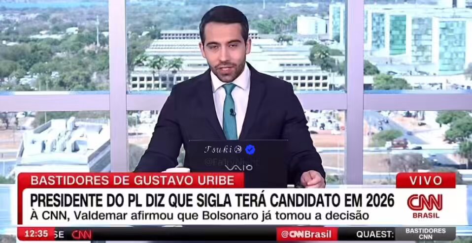 Valdemar disse ao Uribe nessa manhã que Bolsonaro bateu o martelo e afirmou que o PL terá candidatura própria. A defesa de Bolsonaro ingressará com recurso no supremo para tentar reverter a inelegibilidade. Mas ainda assim seguem as tentativas com Tarcísio. Uribe afirma que Bolsonaro precisa de Tarcísio e vice-versa. Errado. É Tarcísio e todo o centrão que precisa de Bolsonaro. Pela lógica, todos deveriam estar trabalhando pela elegibilidade de Bolsonaro e contra a sua condenação.