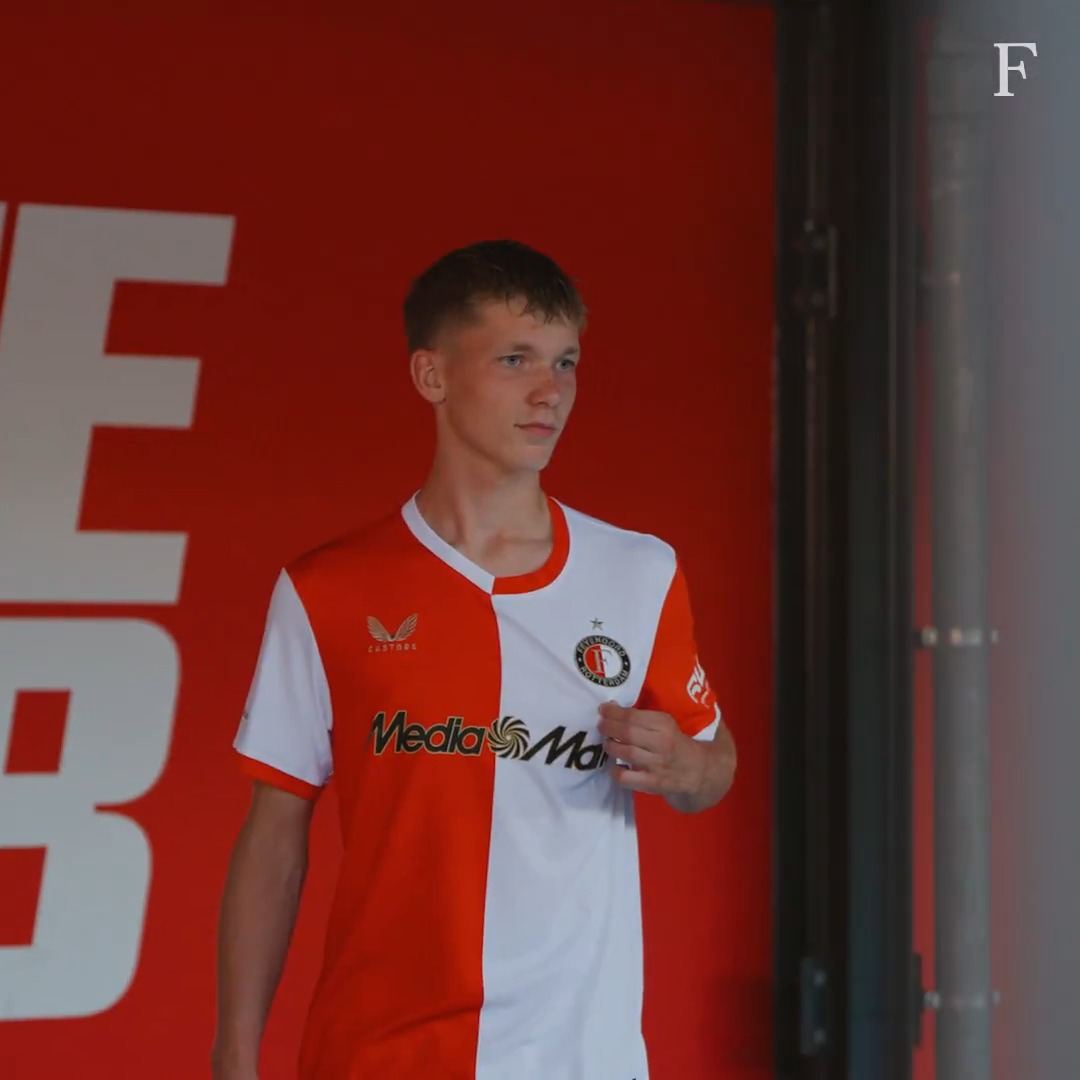 🆕 Xavi Hak ↝ #FeyenoordO16 ‘Het is een hele mooie club en ik denk dat het bij mij past qua speltype’ #FeyenoordAcademy