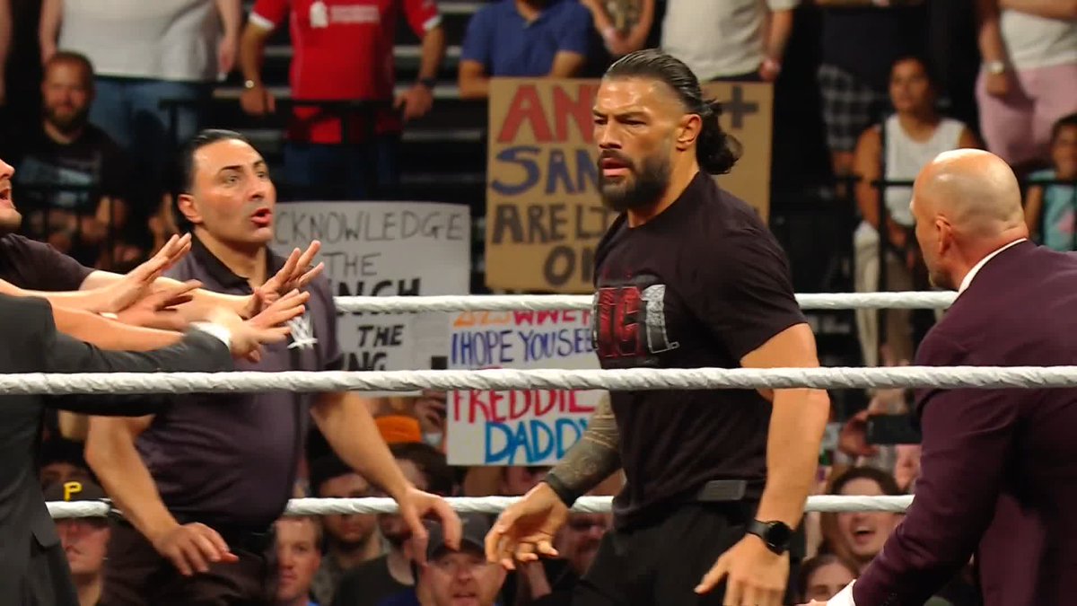 REIGNS vs. REED ☝️ CHIEF vs. THIEF 🔥 THIS SUNDAY at #WWEClash, these two men go to WAR! #WWERaw