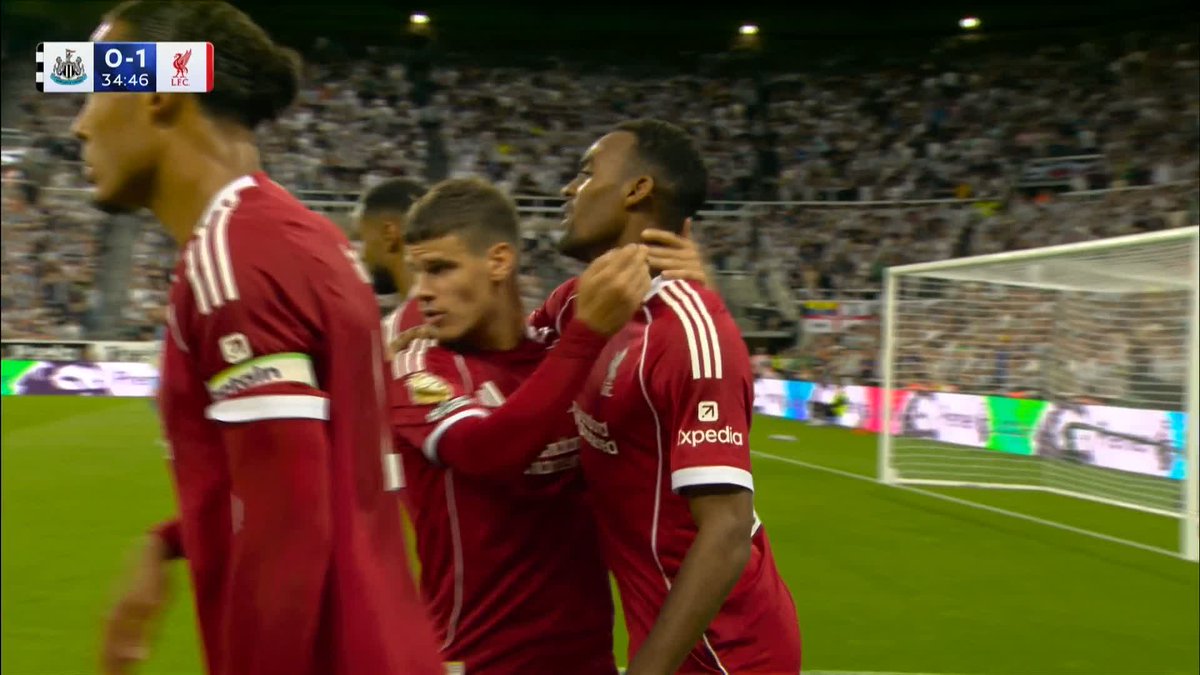 Ryan Gravenberch punishes Newcastle for their missed chances with an absolute BEAUTY from range! 🚀