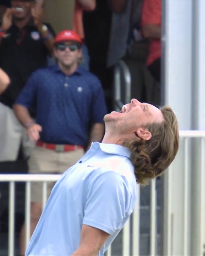 Redemption complete 🏆 After 30 top-5s and 164 starts, Tommy Fleetwood claims his first TOUR victory.