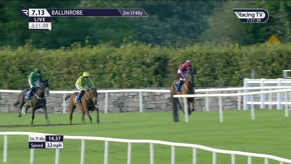 👍 KING OF KINGSFIELD recorded his second victory over fences earlier today - he looks a smart novice chaser... 🔥 Jack Kennedy after the race: "It was very straightforward. It was a bit of a blow out really. He jumped great, I was very happy with him."