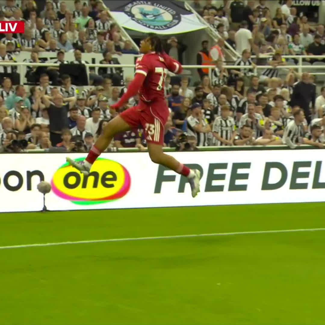 ๐๐๐๐ ๐ ๐๐๐๐๐๐ ๐ฒ๐ฅ 16-year-old Rio Ngumoha ๐๐๐๐ it for Liverpool ๐คโฝ #NEWLIV | #SSPremierLeague
