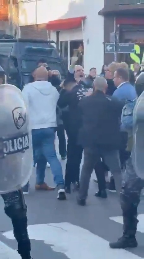 "Espert": Por este momento durante su llegada al acto de La Libertad Avanza en Junín